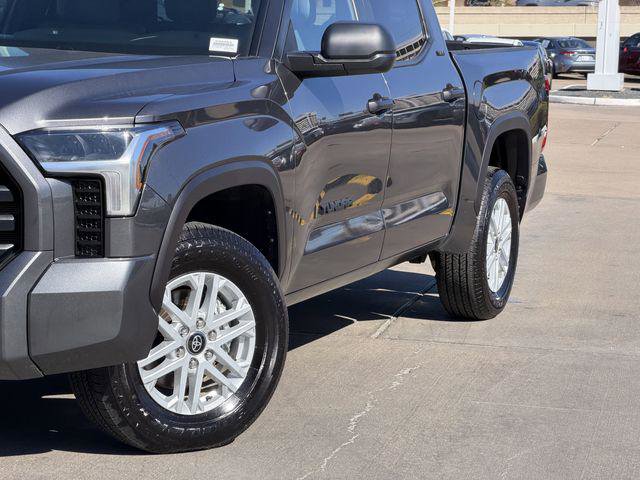 Certified 2025 Toyota Tundra SR5 AWD/4WD image 3