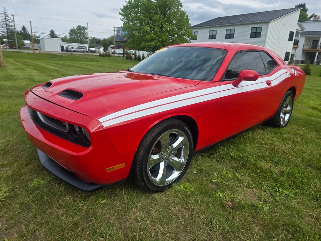 Used 2014 Dodge Challenger R/T Plus RWD image 3