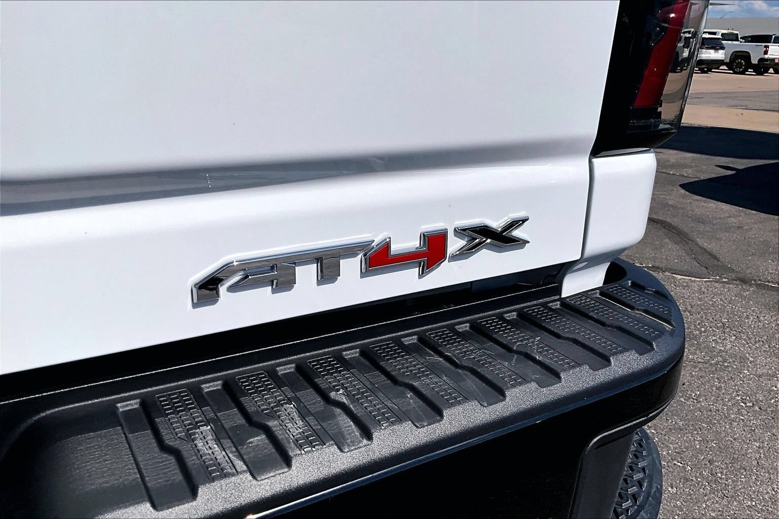 Used 2025 GMC Sierra 2500 AT4X AWD/4WD image 34
