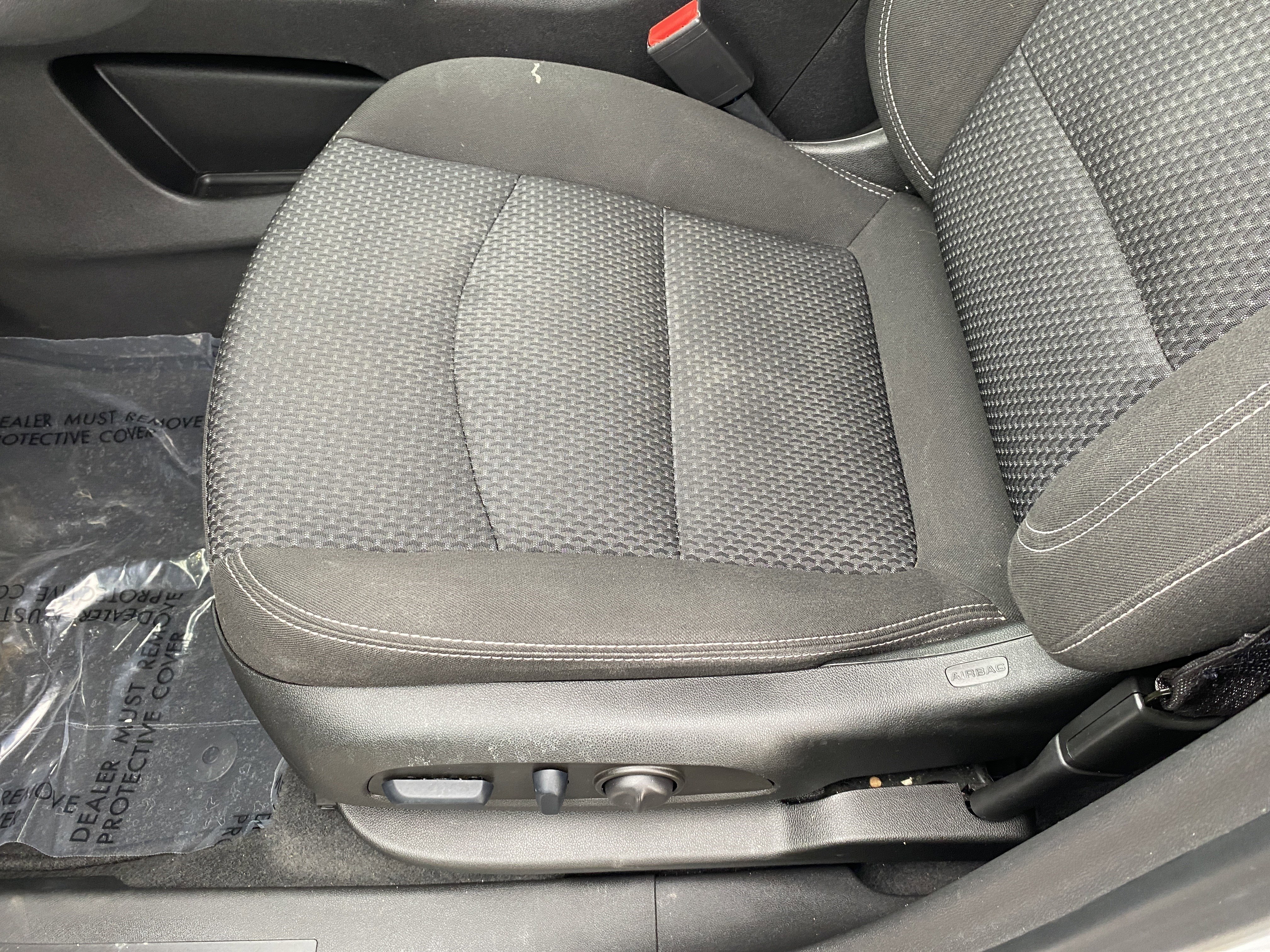 Used 2023 GMC Terrain SLE w/ Driver Convenience Package image 15