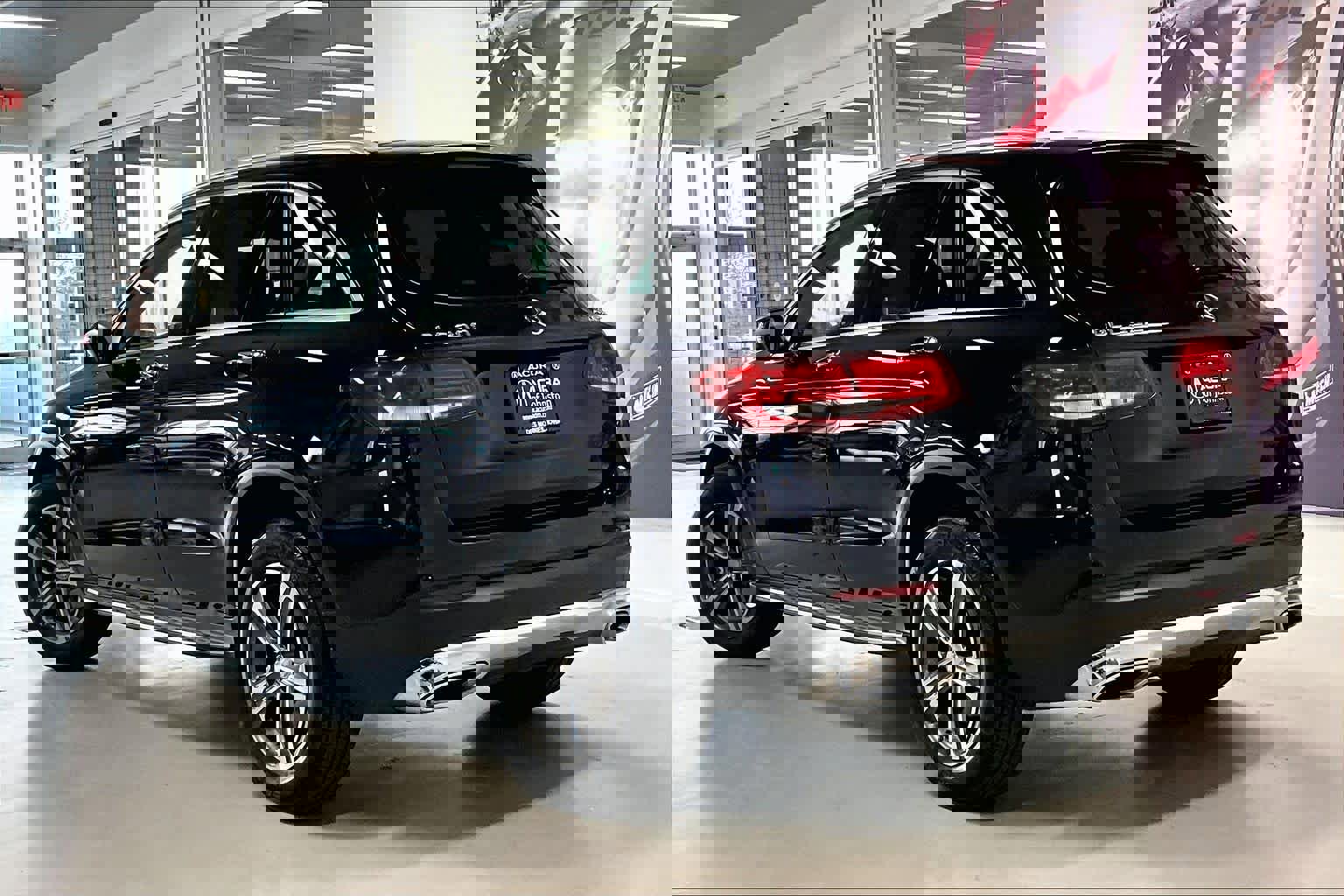 Used 2016 Mercedes-Benz GLC 300 4MATIC image 4