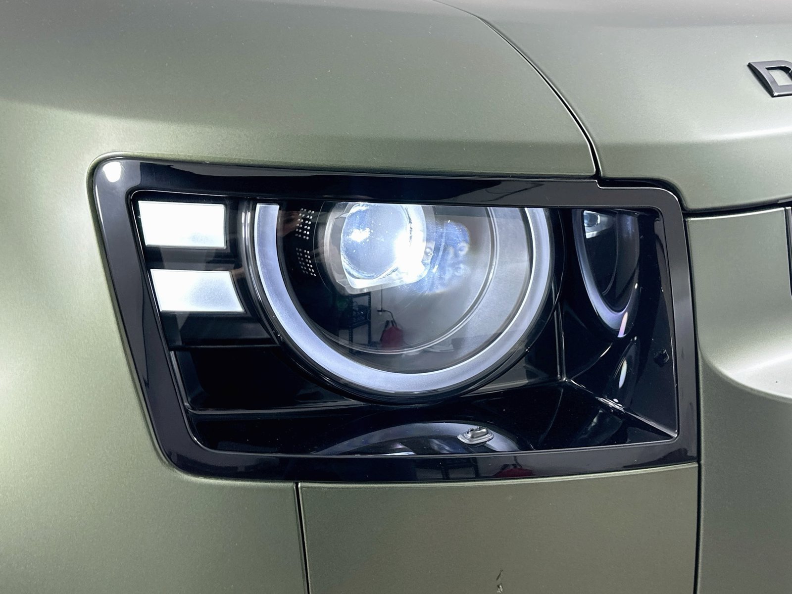 New 2026 Land Rover Defender 110 S AWD/4WD image 10