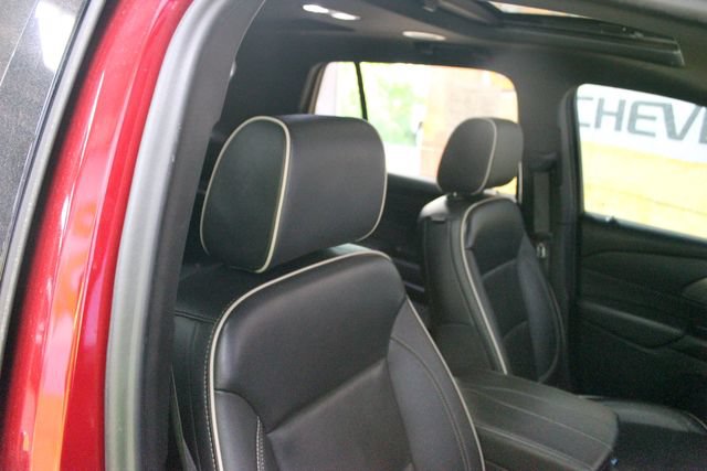 Used 2023 Chevrolet Traverse Premier AWD/4WD image 14