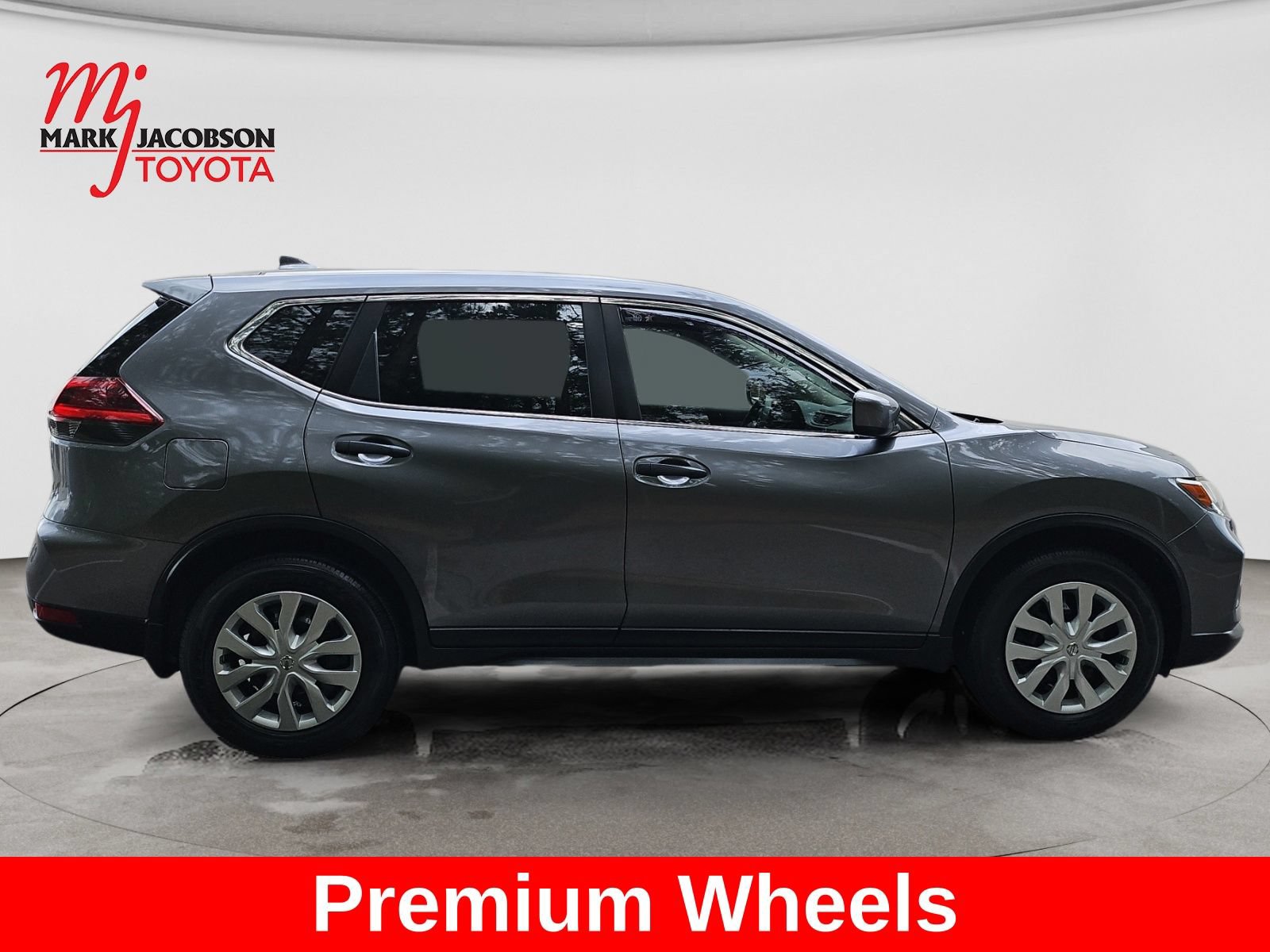 Used 2020 Nissan Rogue S FWD image 6