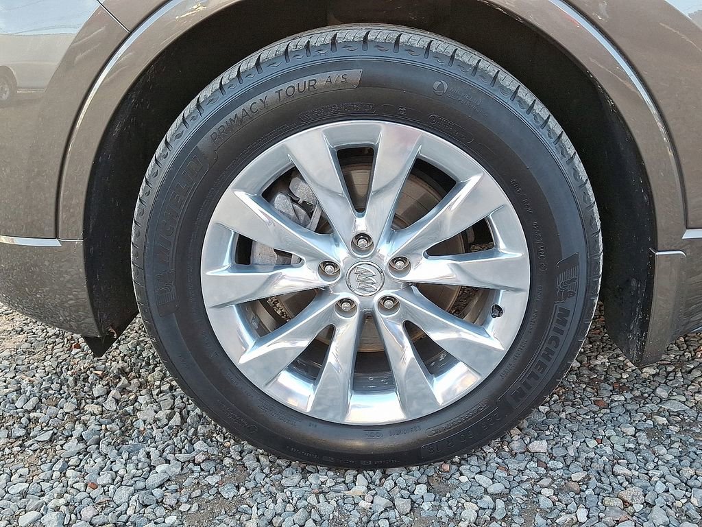 Used 2018 Buick Envision Essence w/ LPO, Hit The Road Package image 32