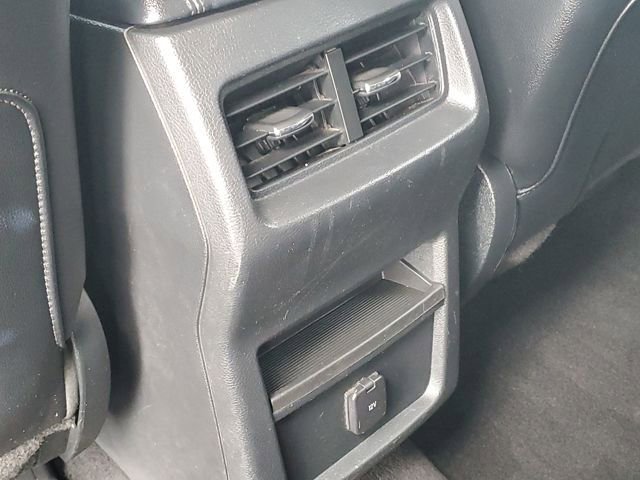 Used 2020 Ford Edge SEL FWD image 32