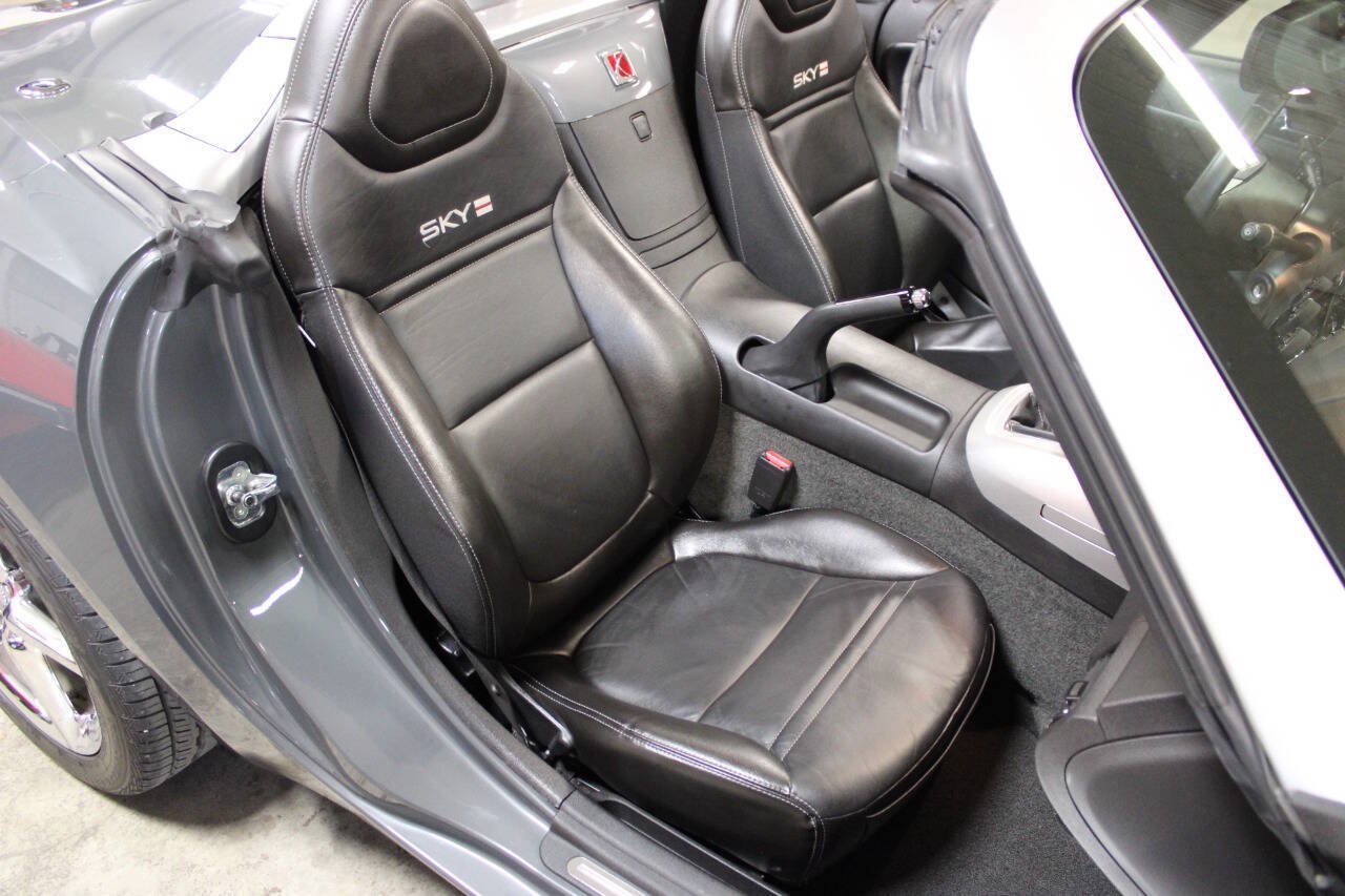 Used 2009 Saturn Sky Red Line RWD image 37