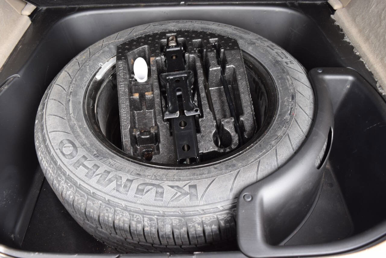 Used 2015 Jeep Grand Cherokee Overland image 27