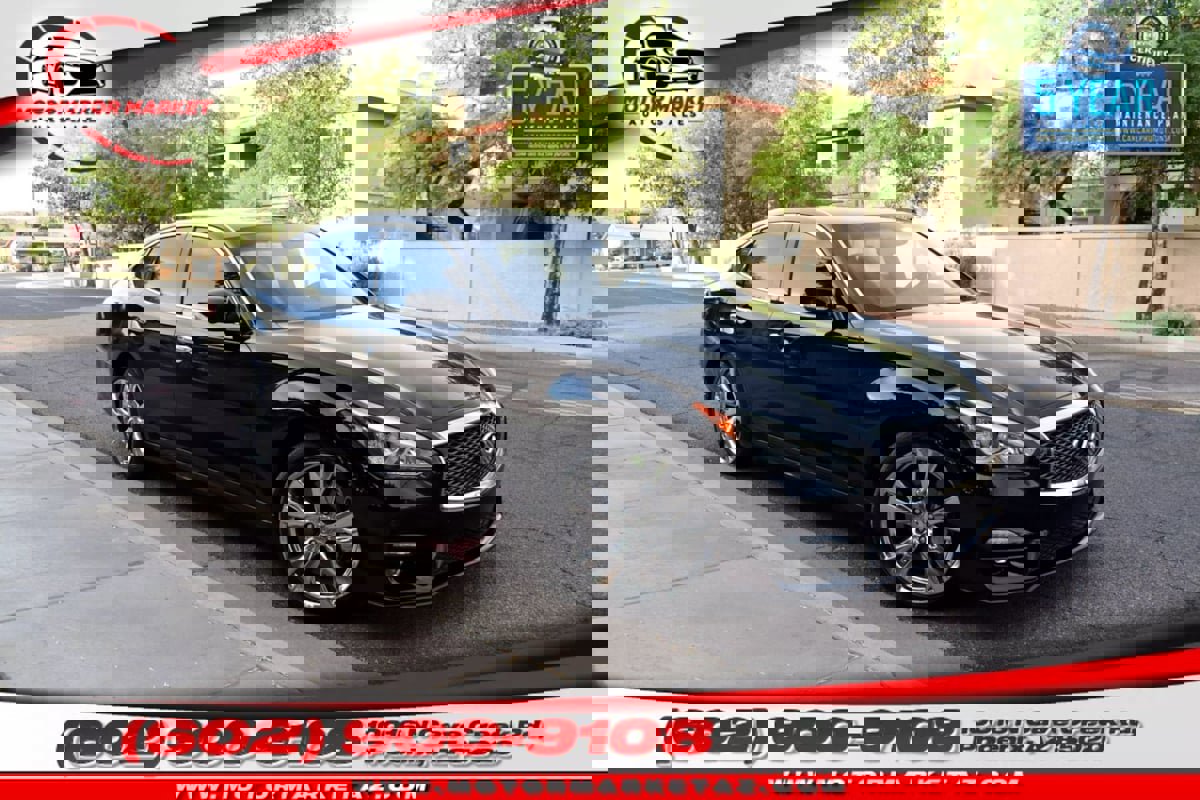 Used 2017 INFINITI Q70 3.7 w/ Technology Package