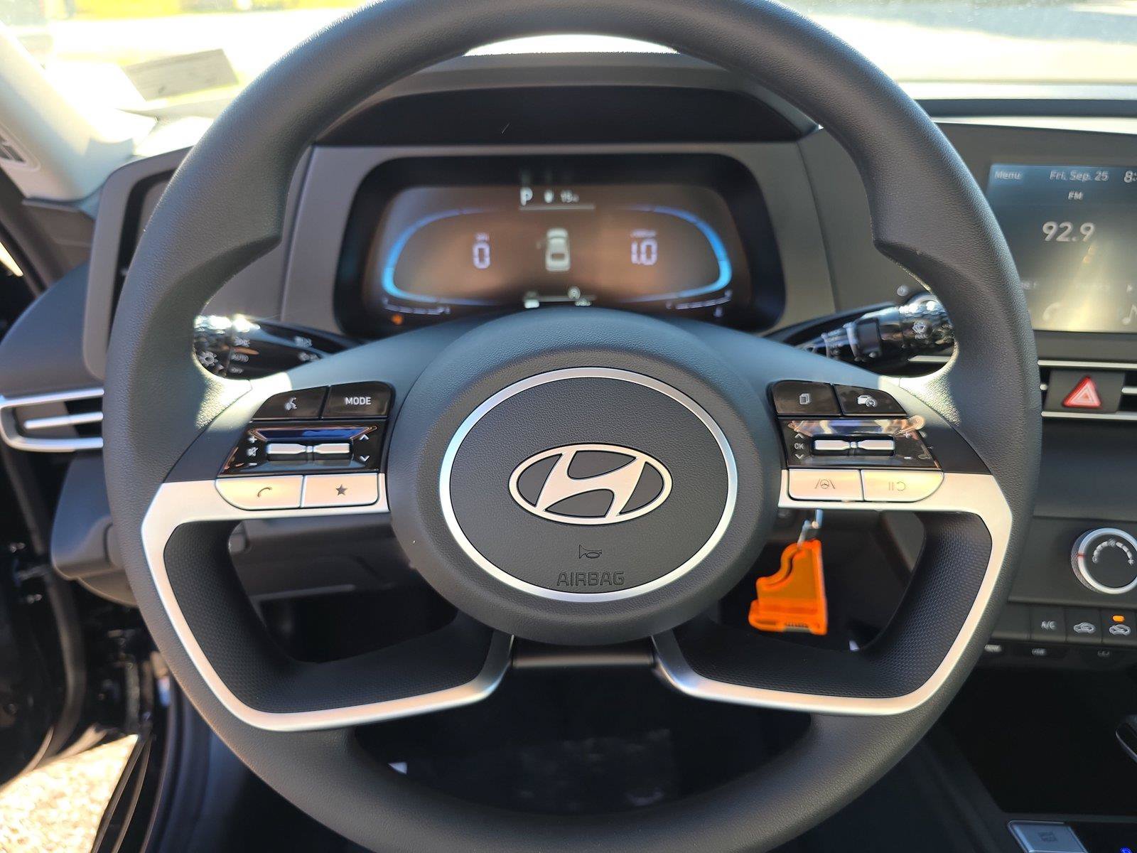 New 2026 Hyundai Elantra SE FWD image 14