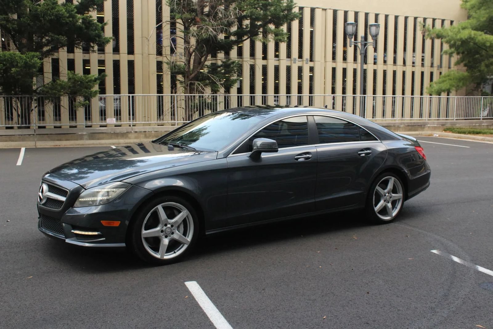 Used 2013 Mercedes-Benz CLS 550 w/ Premium I Pkg image 12