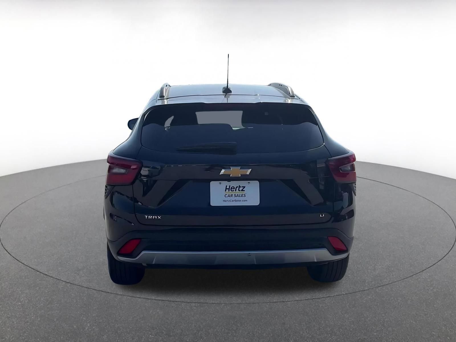 Used 2025 Chevrolet Trax LT image 12