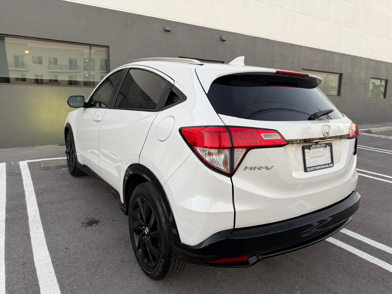 Used 2022 Honda HR-V Sport image 4