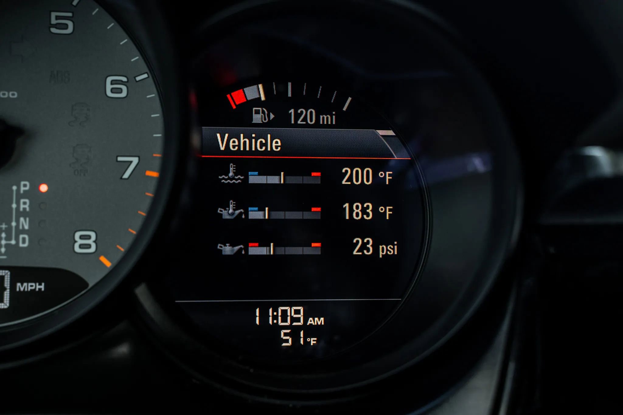 Used 2018 Porsche Macan S image 27