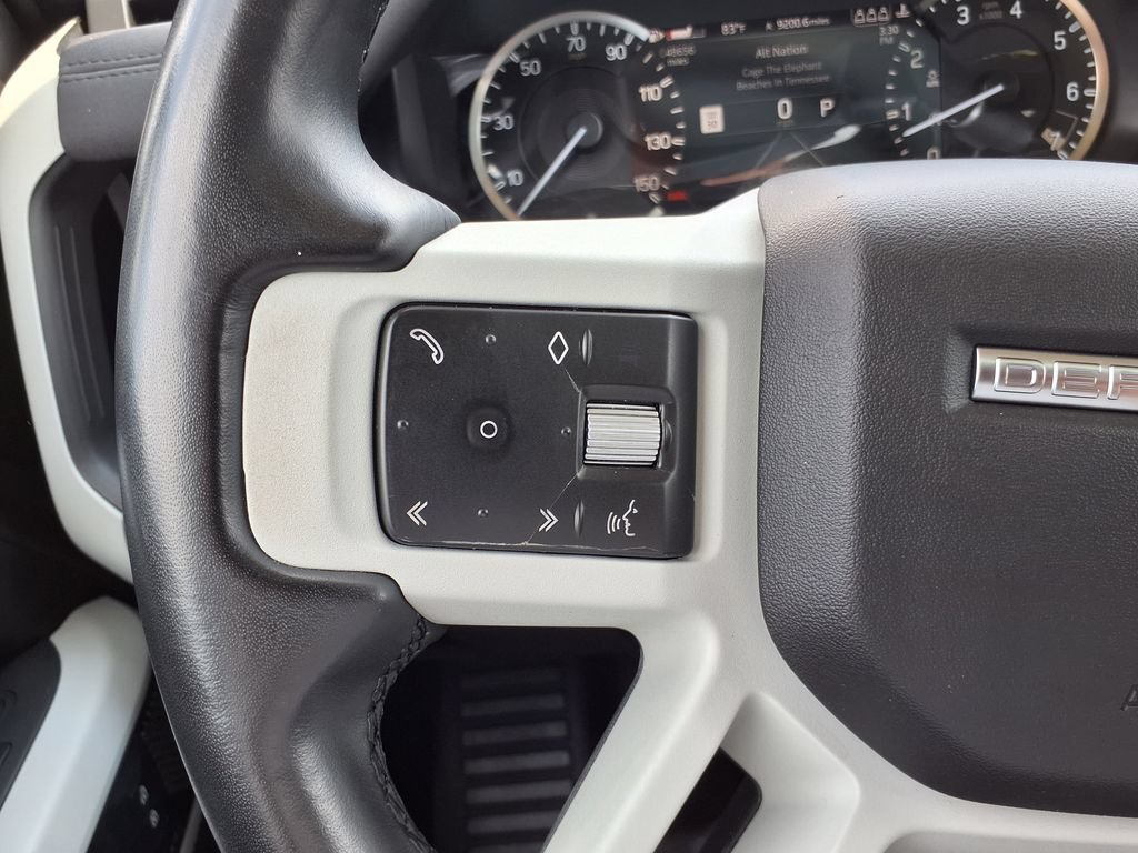 Used 2023 Land Rover Defender 110 SE AWD/4WD image 25