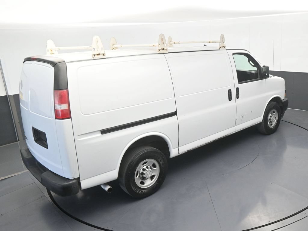 Used 2018 Chevrolet Express 2500 RWD image 33