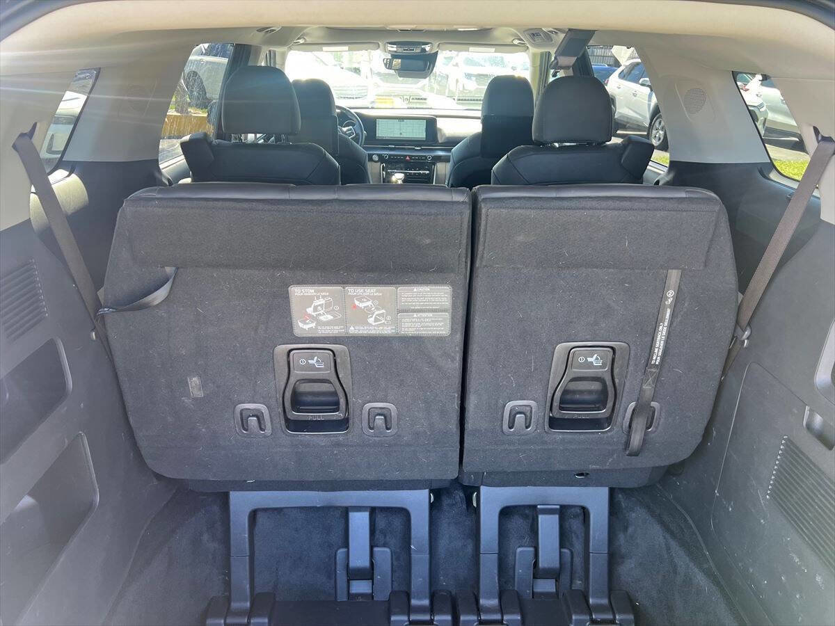 Used 2023 Kia Carnival SX Prestige FWD image 15