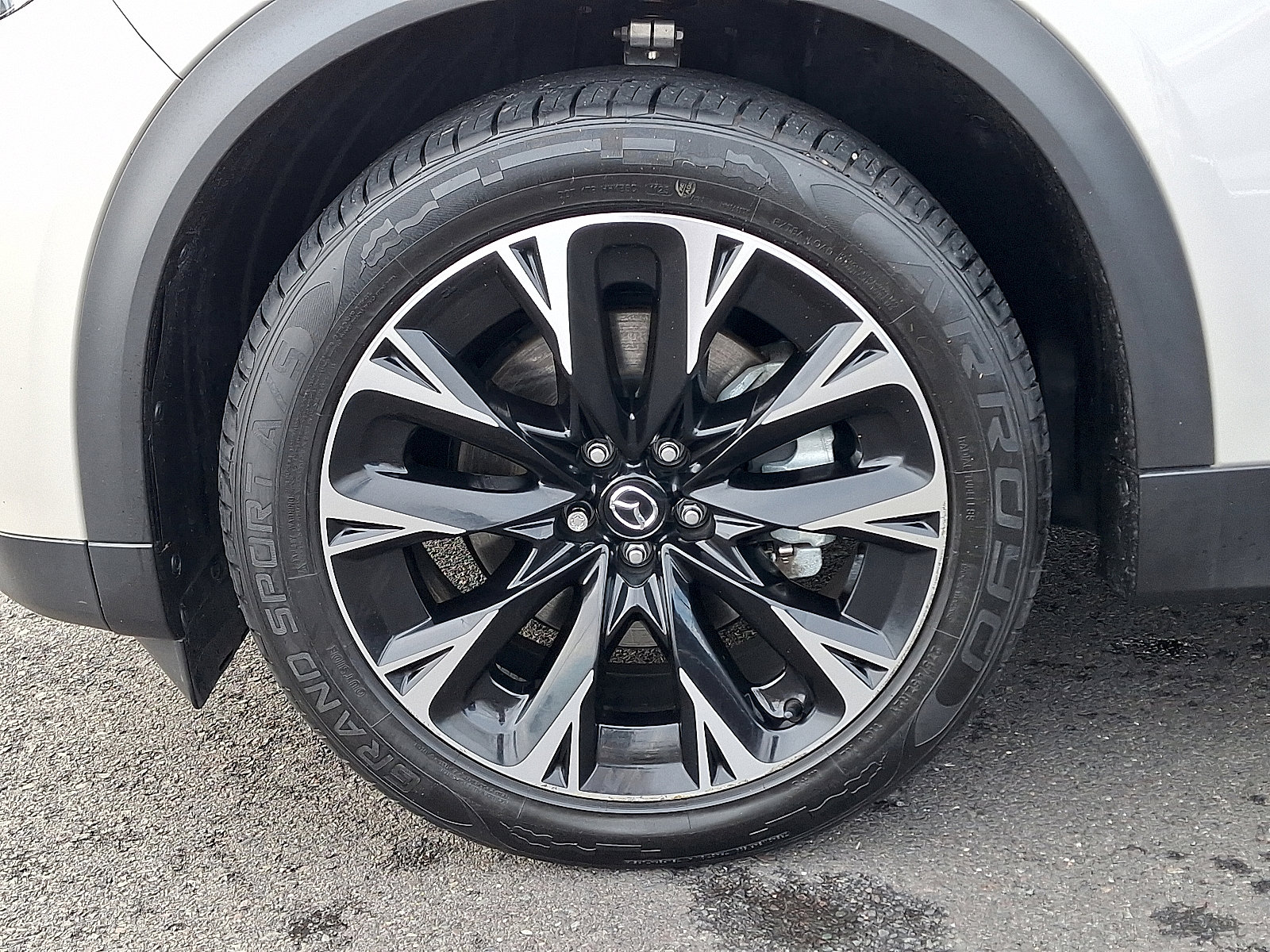 Certified 2024 MAZDA CX-90 Plug-In Hybrid w/ Premium Pkg image 9