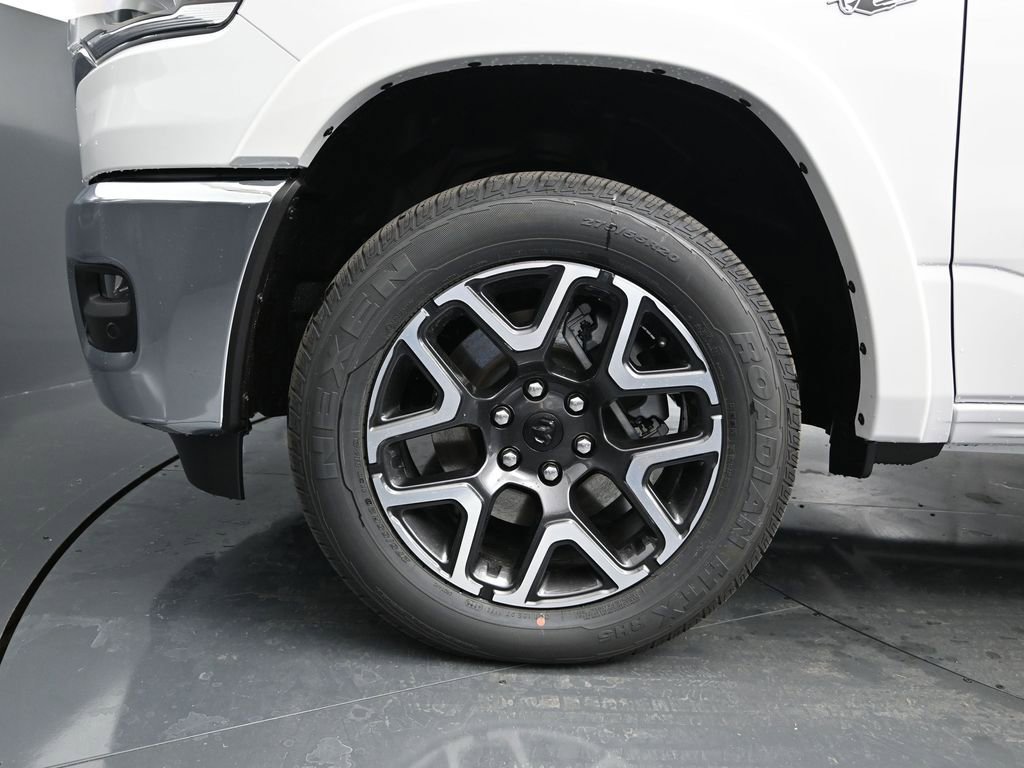 New 2026 RAM 1500 Laramie AWD/4WD image 11