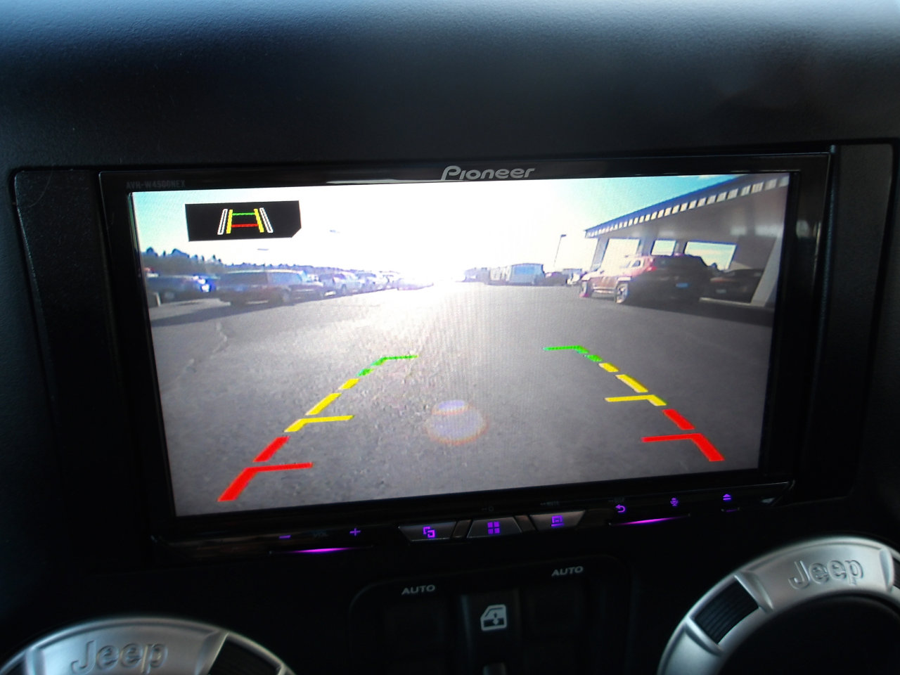 Used 2018 Jeep Wrangler Unlimited Sahara image 19