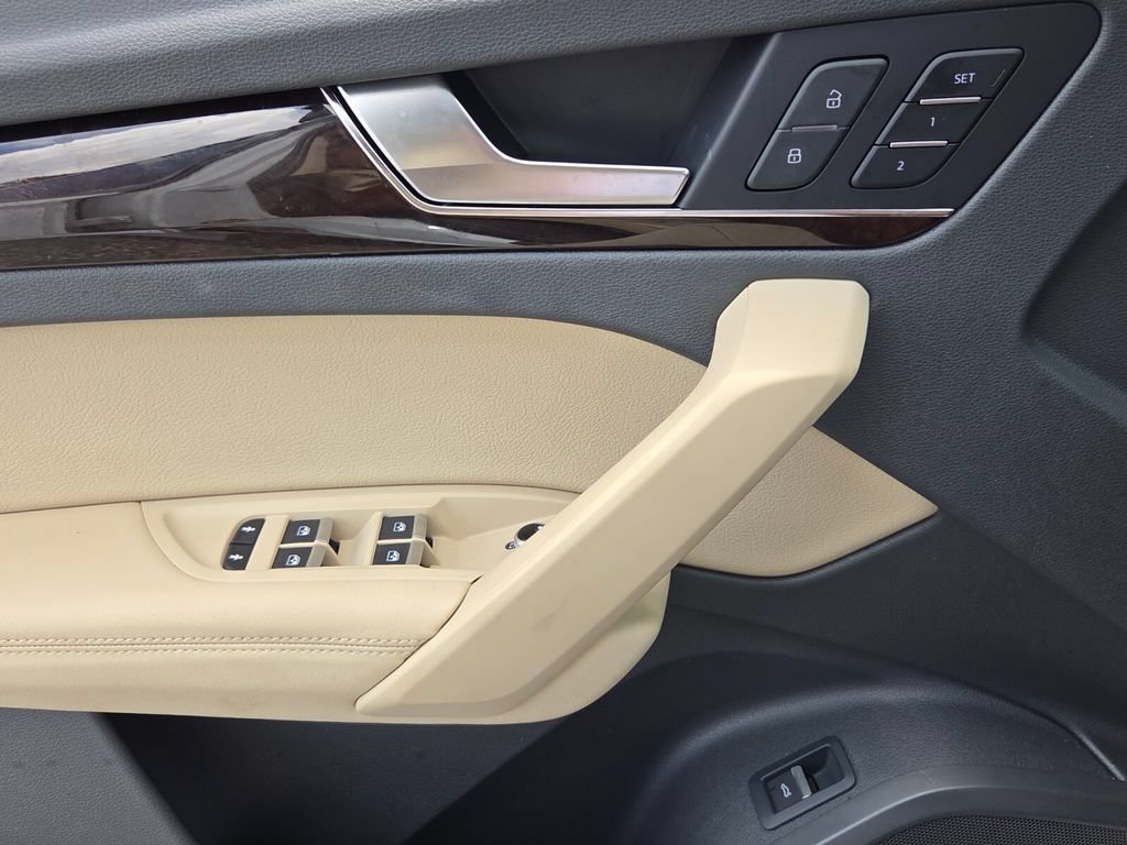 Used 2019 Audi Q5 2.0T Premium Plus w/ Premium Plus Package AWD/4WD image 26