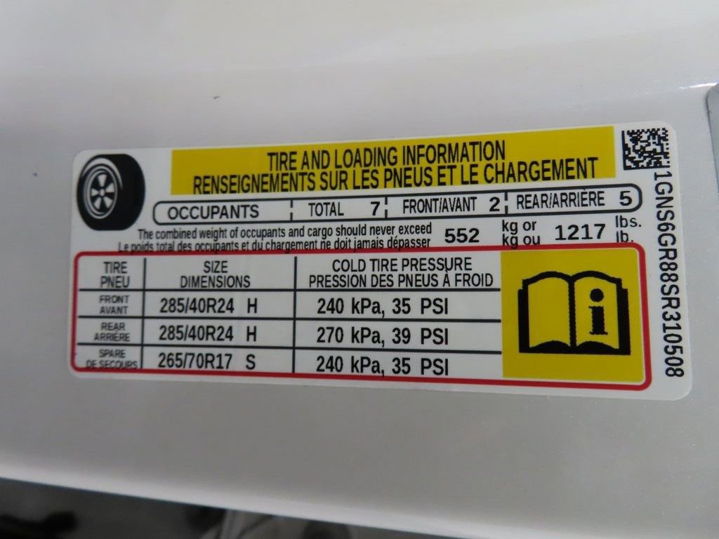 Used 2025 Chevrolet Suburban High Country AWD/4WD image 60