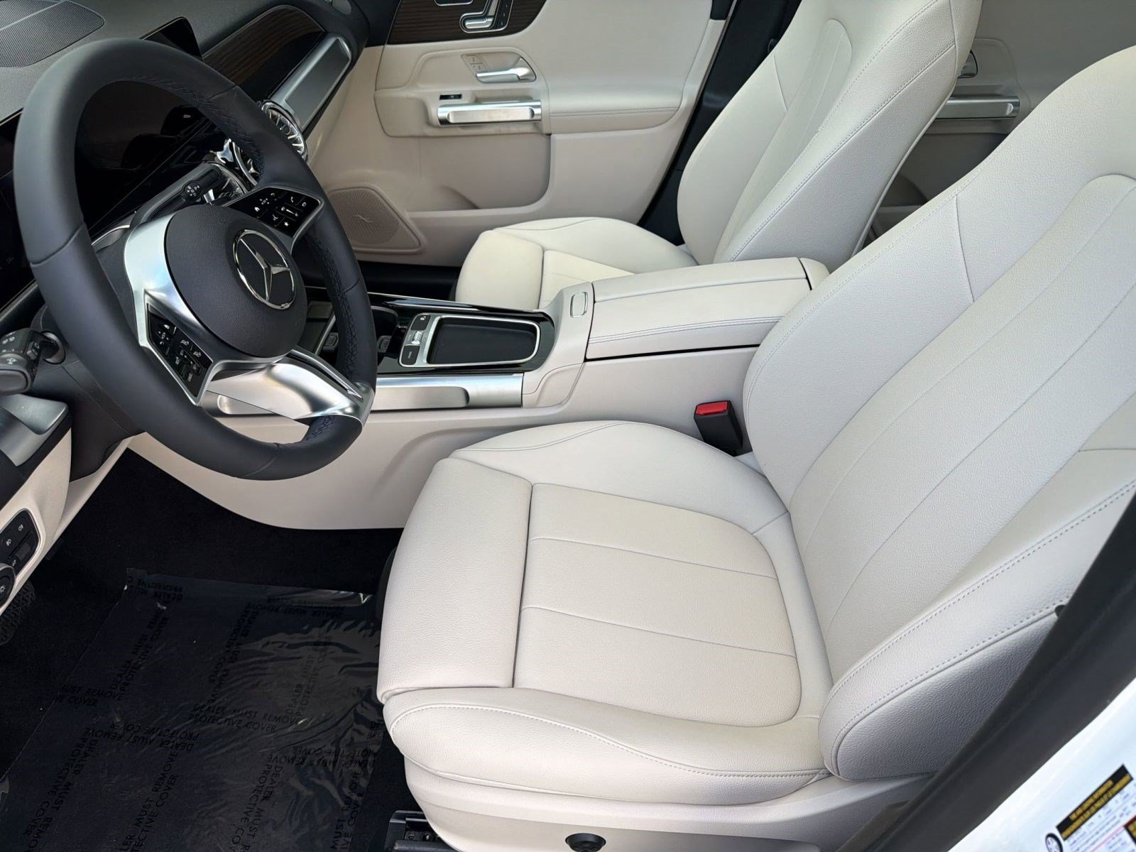 Used 2026 Mercedes-Benz GLB 250 image 5