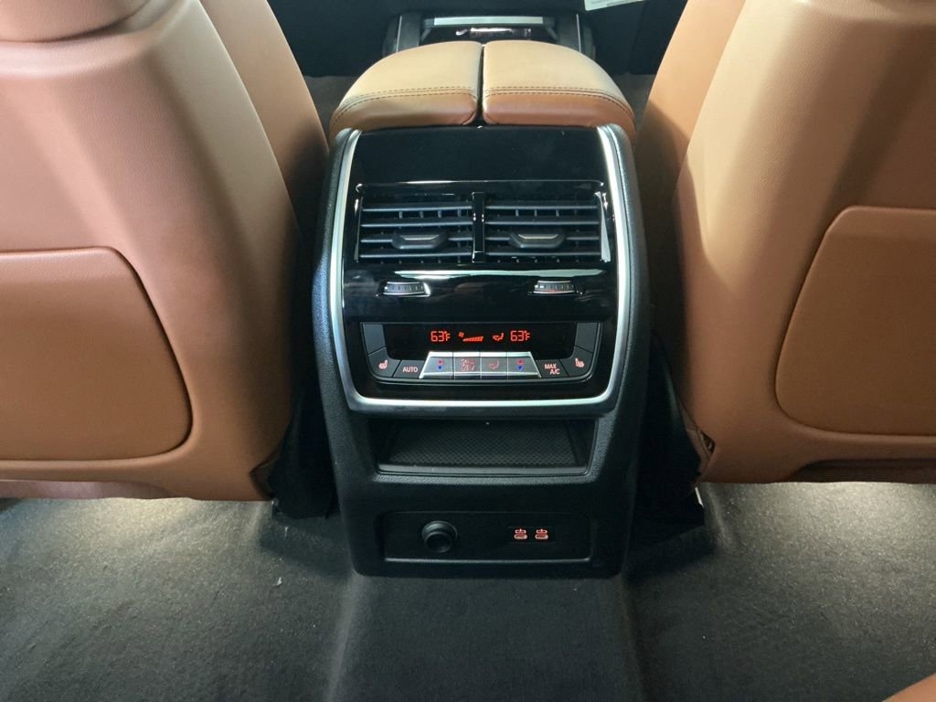 New 2026 BMW X7 xDrive40i AWD/4WD image 27
