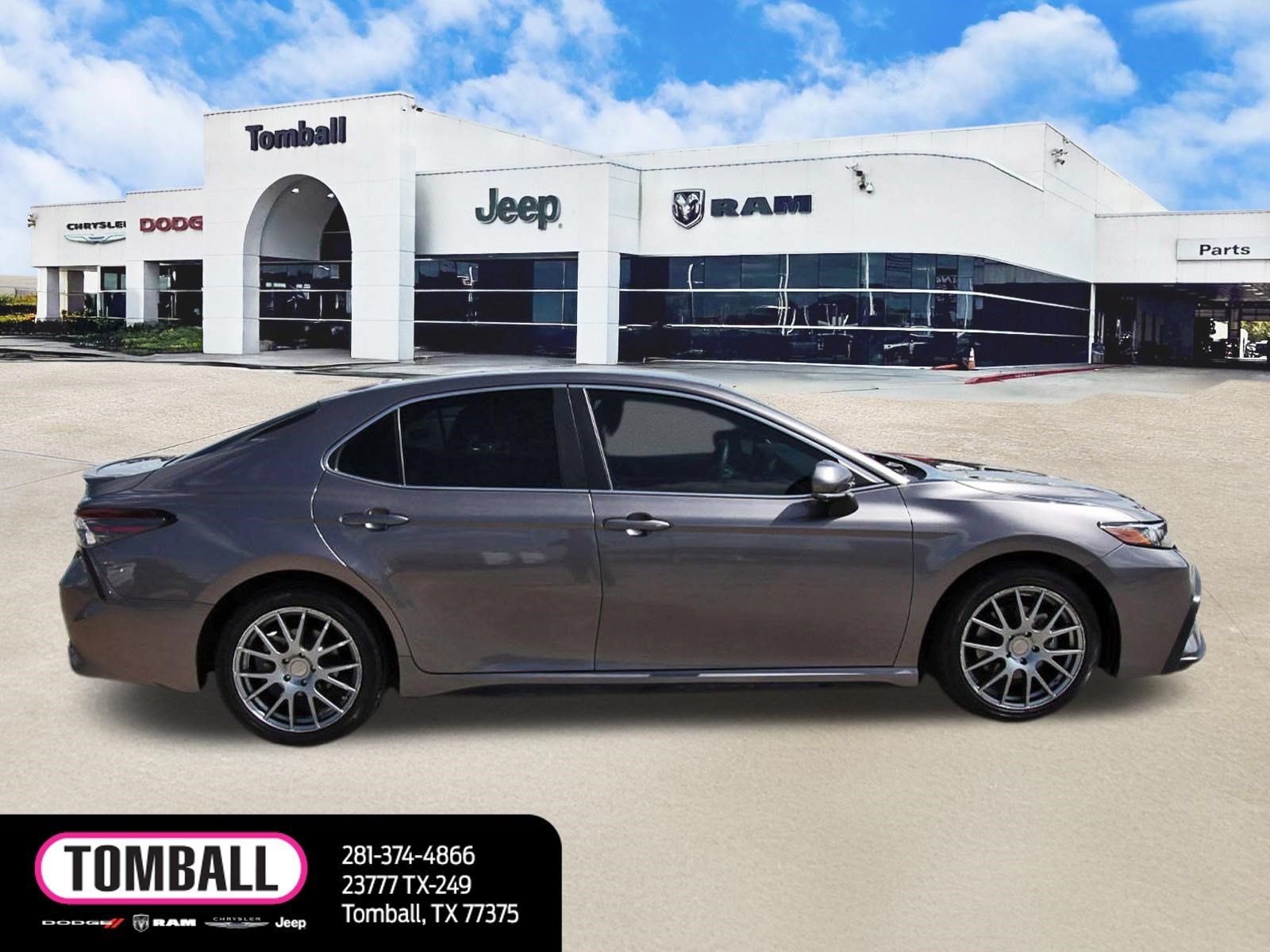 Used 2022 Toyota Camry SE w/ Convenience Package FWD image 8