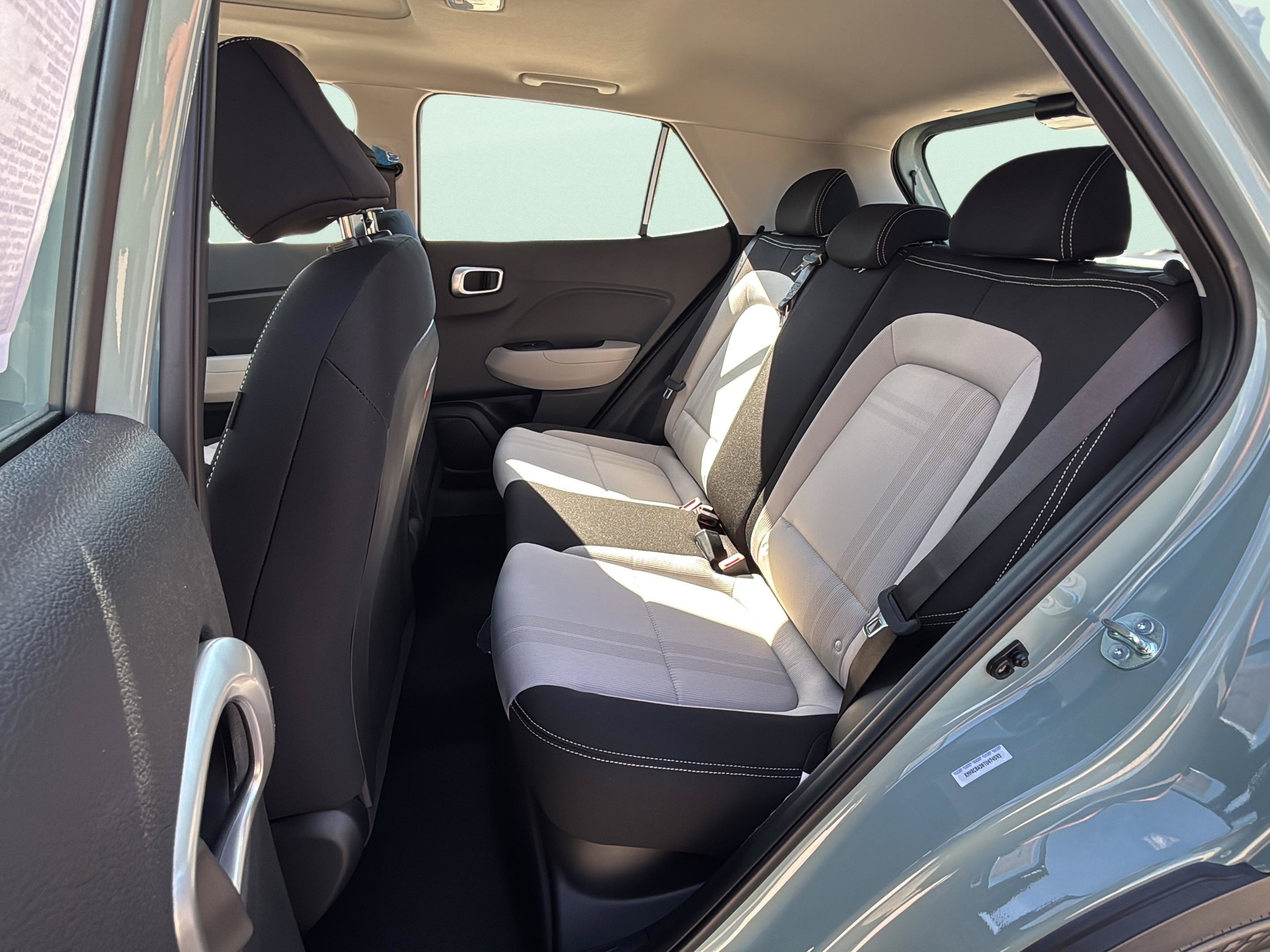 New 2026 Hyundai Venue SEL FWD image 19