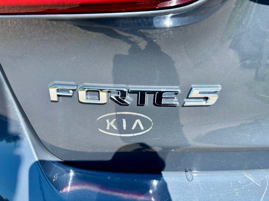 Used 2015 Kia Forte EX FWD image 28