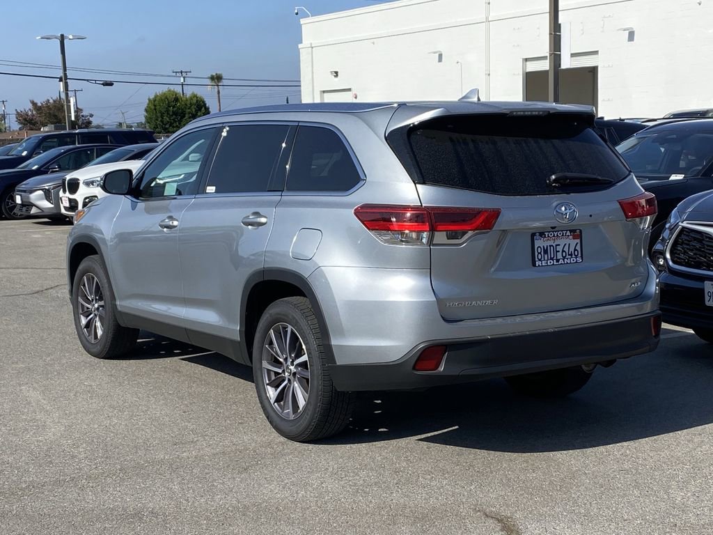 Used 2019 Toyota Highlander XLE w/ Carpet Mat Package (TMS) FWD image 4
