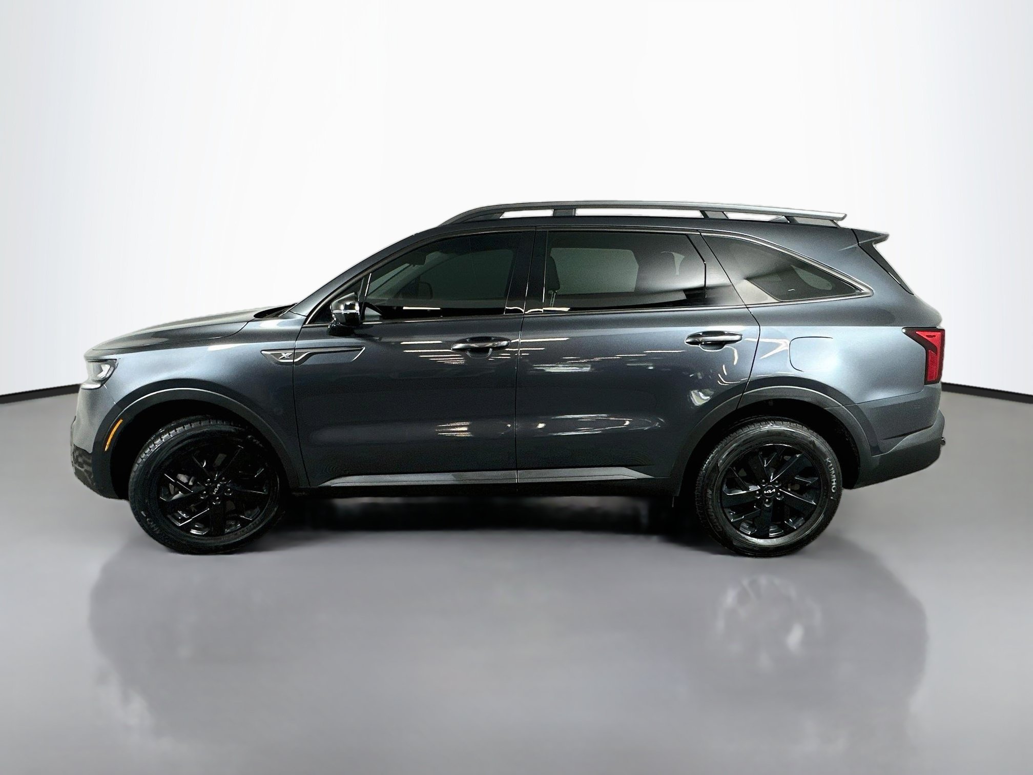 Certified 2023 Kia Sorento S w/ Panoramic Sunroof Package AWD/4WD image 4
