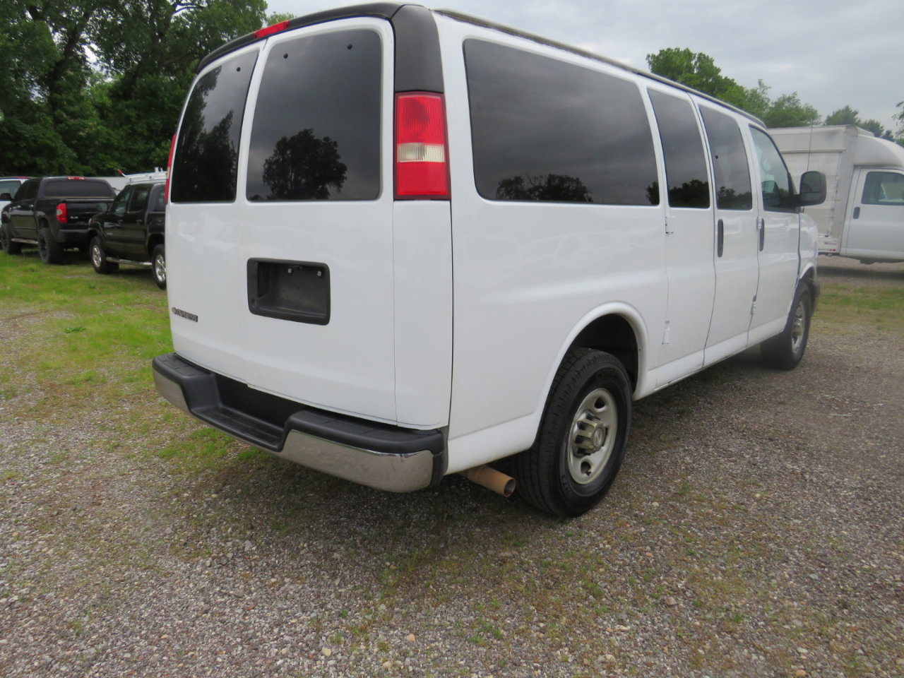 Used 2014 Chevrolet Express 2500 LT w/ LT Preferred Equipment Group RWD image 5