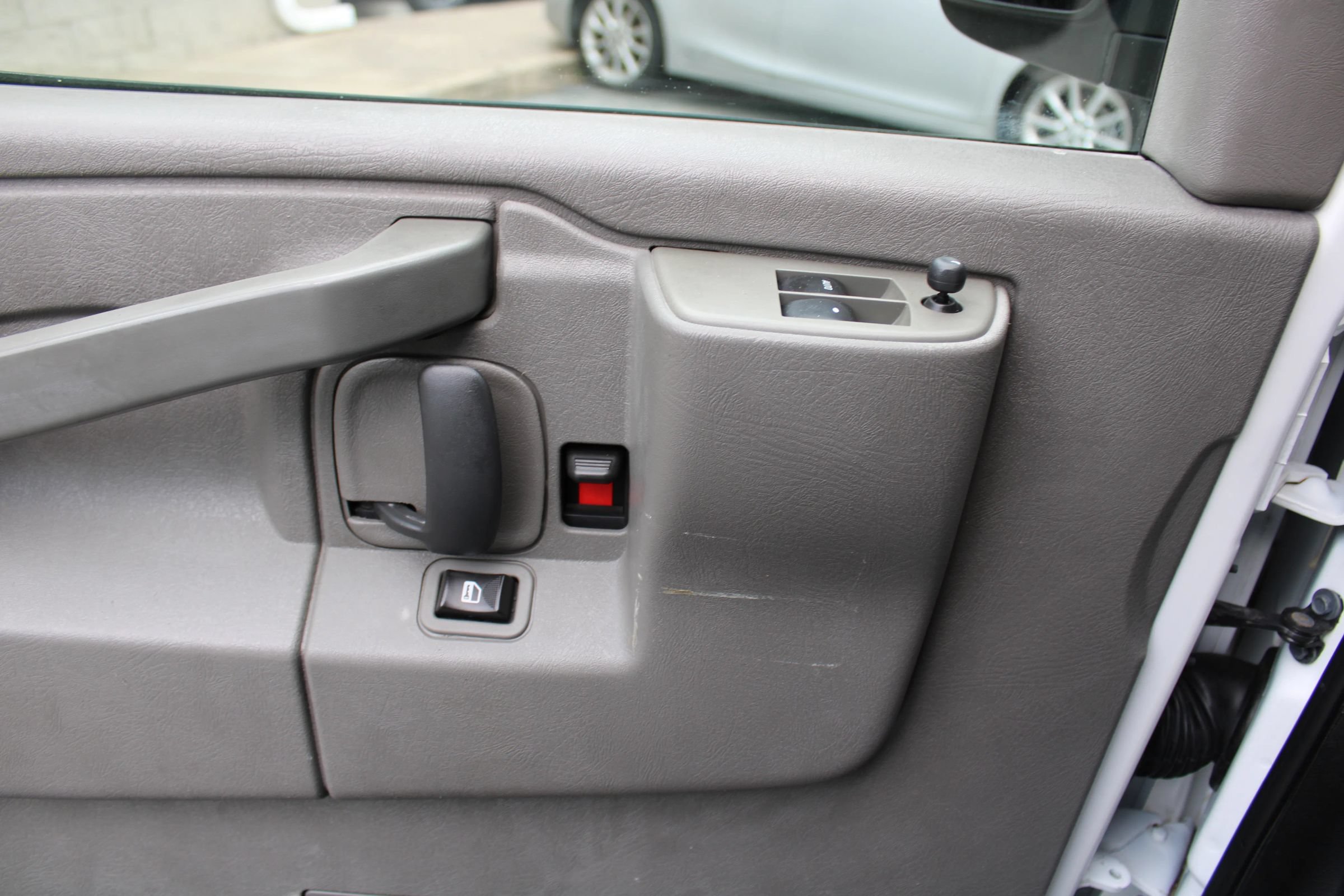 Used 2019 Chevrolet Express 3500 LT w/ LT Preferred Equipment Group RWD image 22