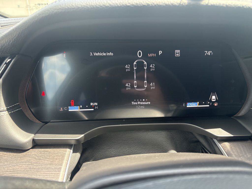 New 2026 Jeep Grand Cherokee L 4WD image 17