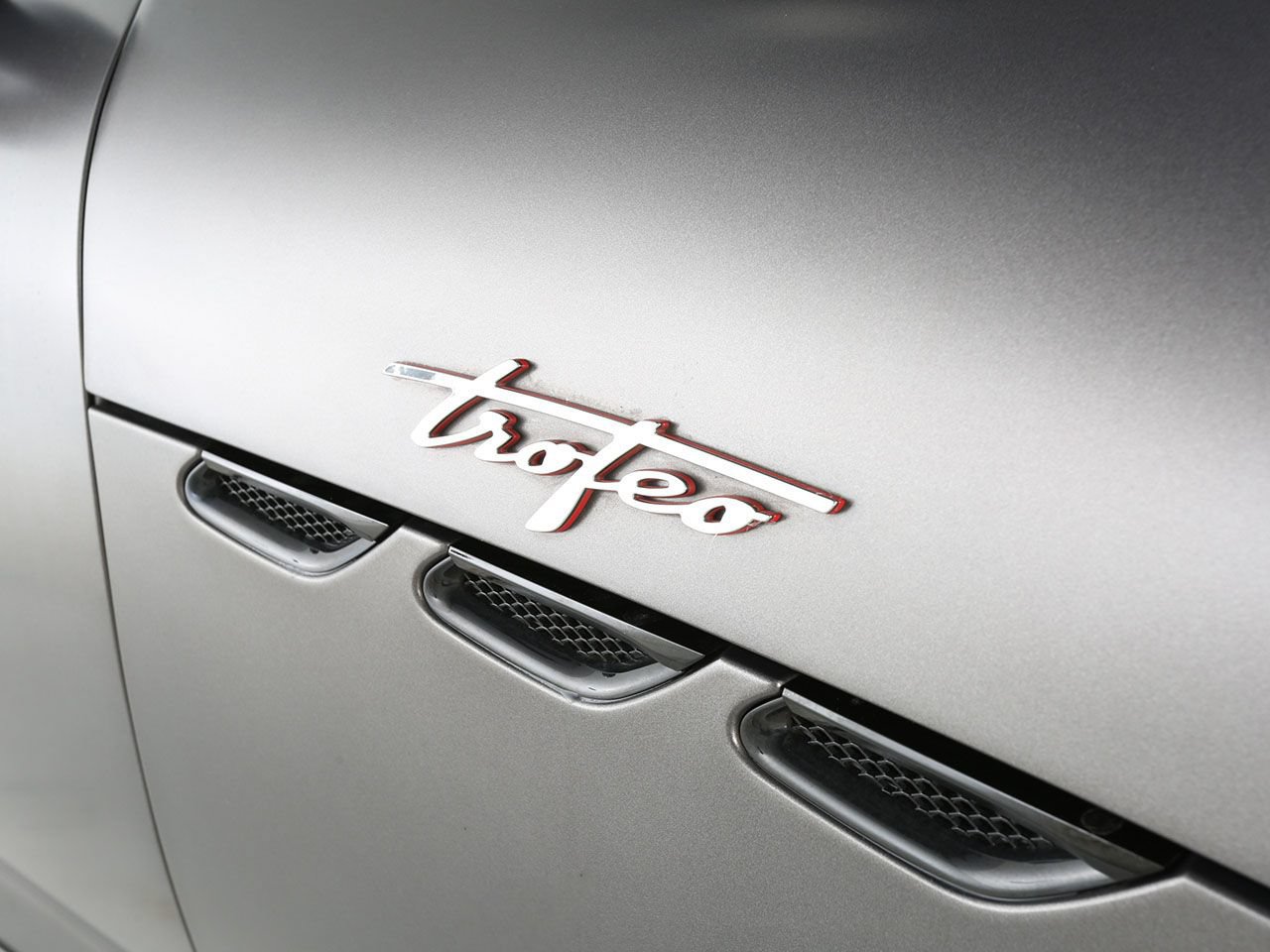 Used 2024 Maserati GranTurismo Trofeo AWD/4WD image 17