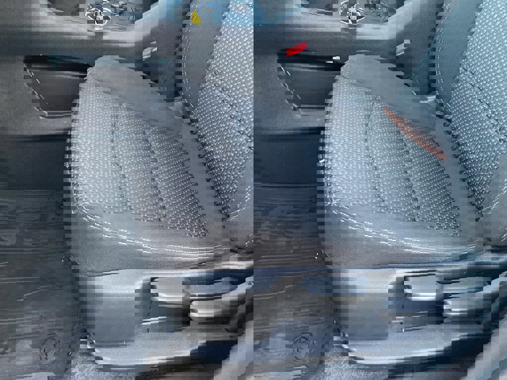 Used 2022 GMC Terrain SLE w/ Elevation Edition image 26