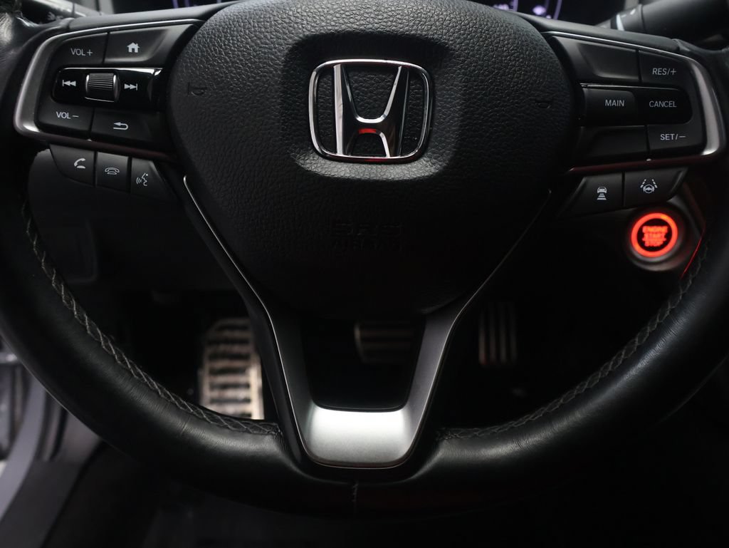 Used 2018 Honda Accord Sport image 18