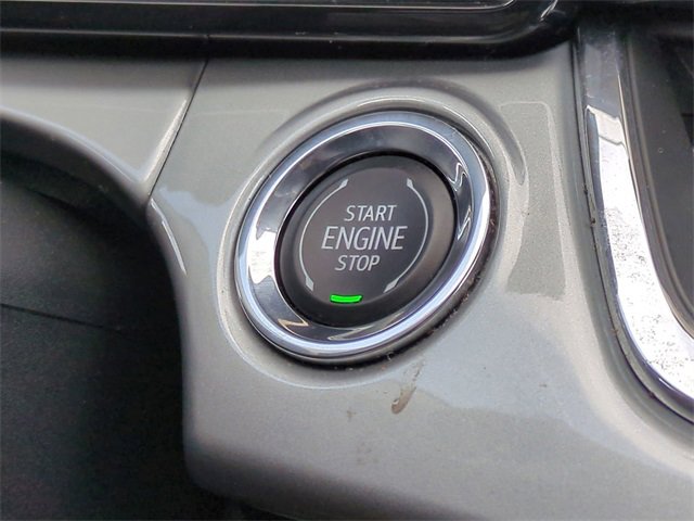 Certified 2025 Chevrolet Trax LT image 32