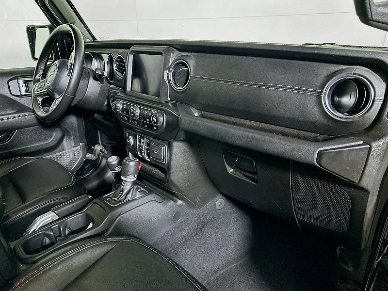 Used 2022 Jeep Wrangler Unlimited Sahara image 29