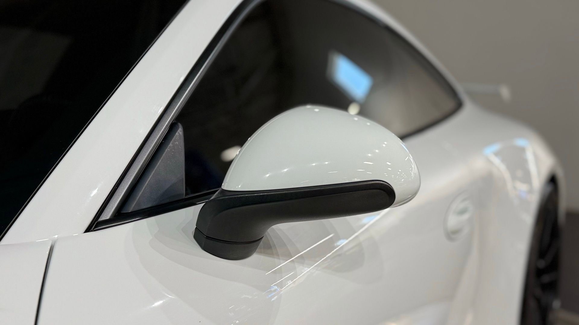 Used 2014 Porsche 911 Carrera 4S image 15