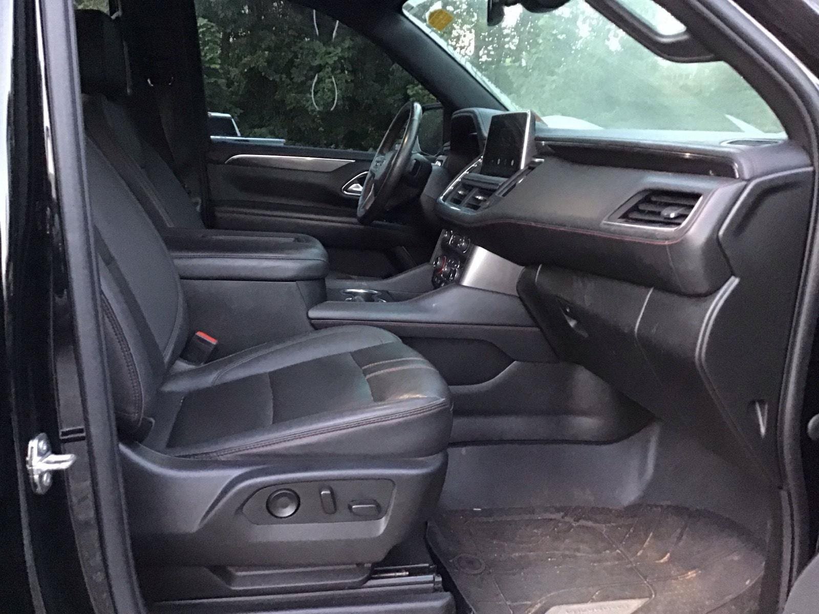 Used 2022 Chevrolet Tahoe RST w/ Luxury Package AWD/4WD image 8