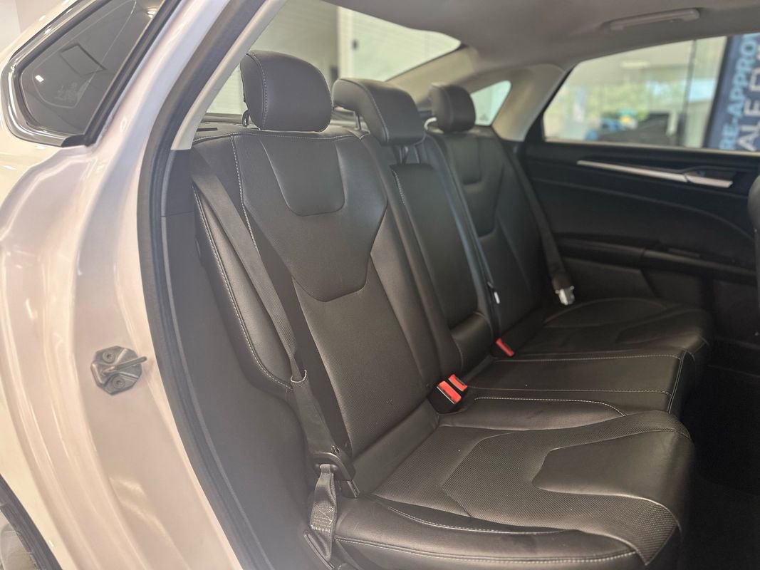 Used 2019 Ford Fusion Energi Titanium image 24