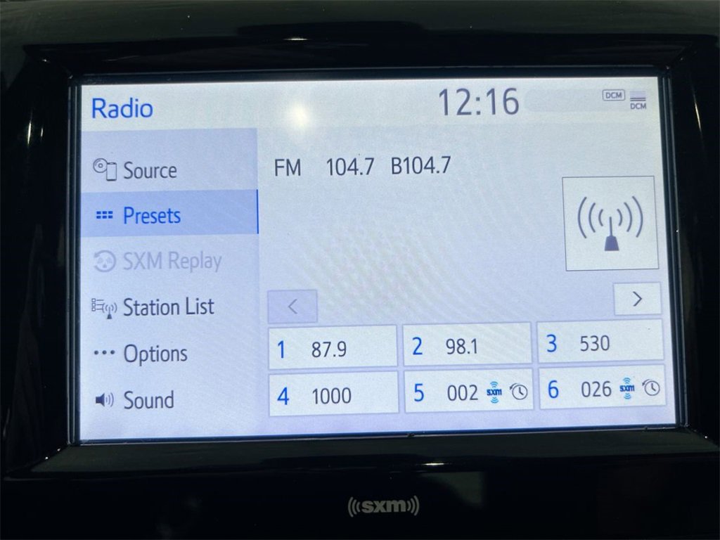 Used 2020 Toyota Camry image 14