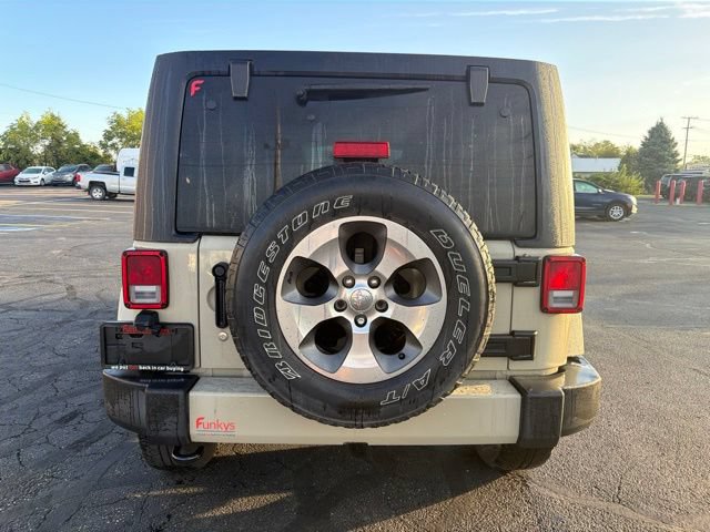 Used 2017 Jeep Wrangler Unlimited Sahara w/ Connectivity Group AWD/4WD image 6