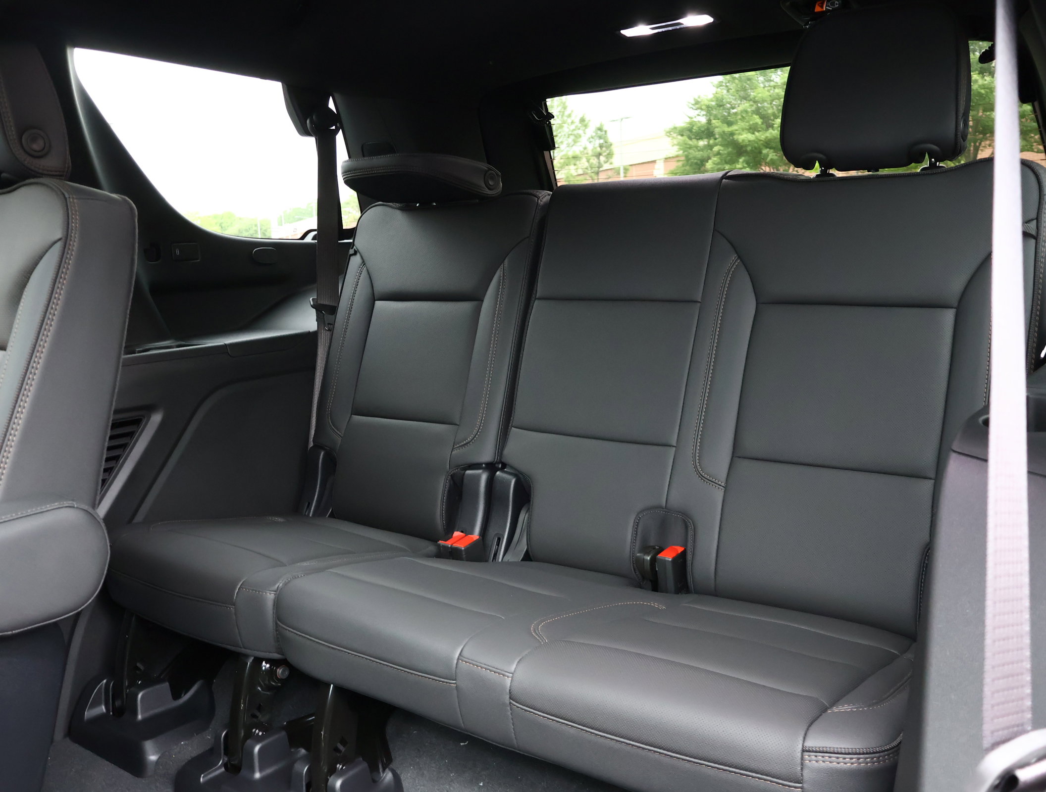 New 2026 Chevrolet Tahoe High Country AWD/4WD image 28