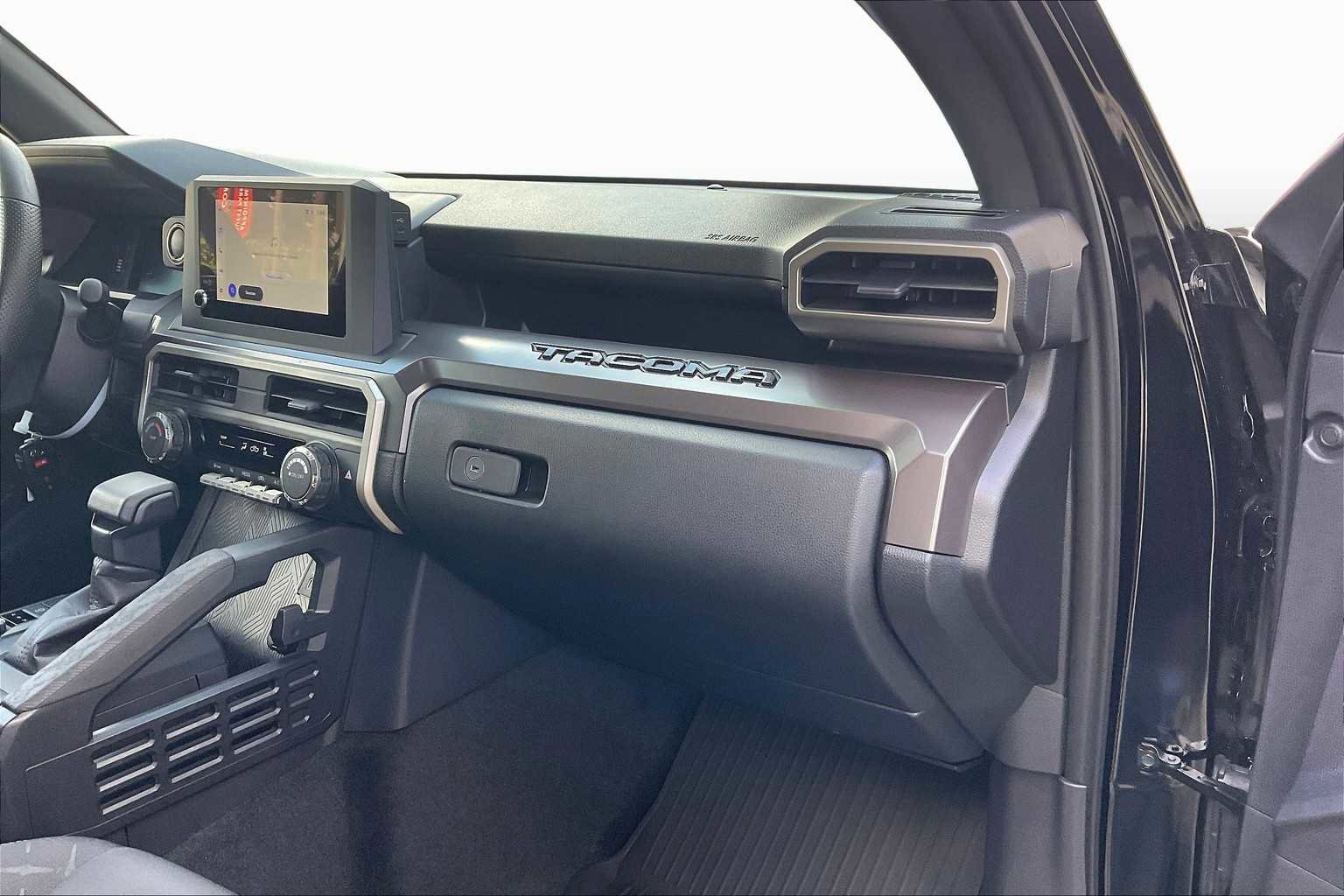 Used 2025 Toyota Tacoma SR5 image 17