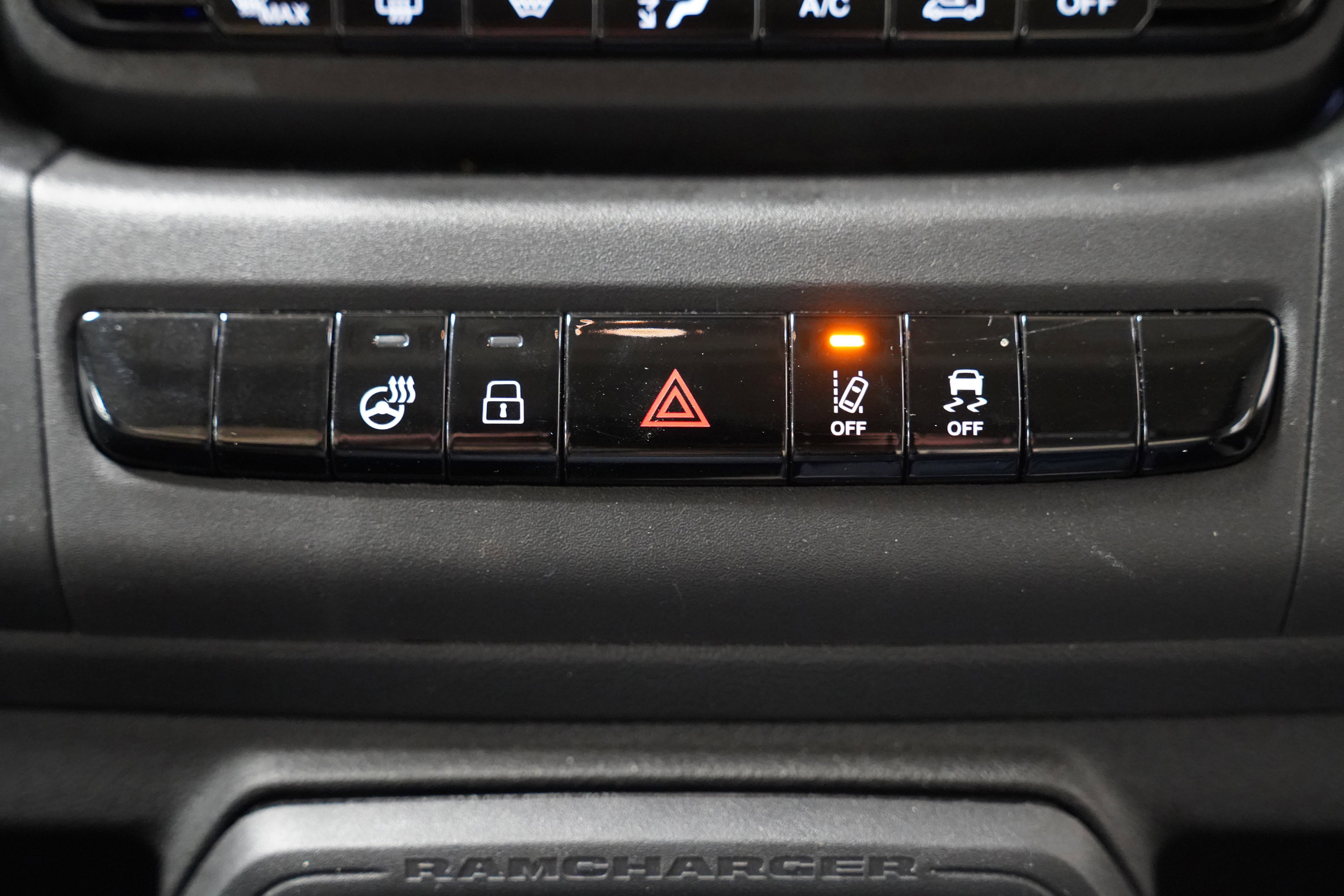 Used 2024 RAM ProMaster 3500 w/ Delivery Van Package image 32