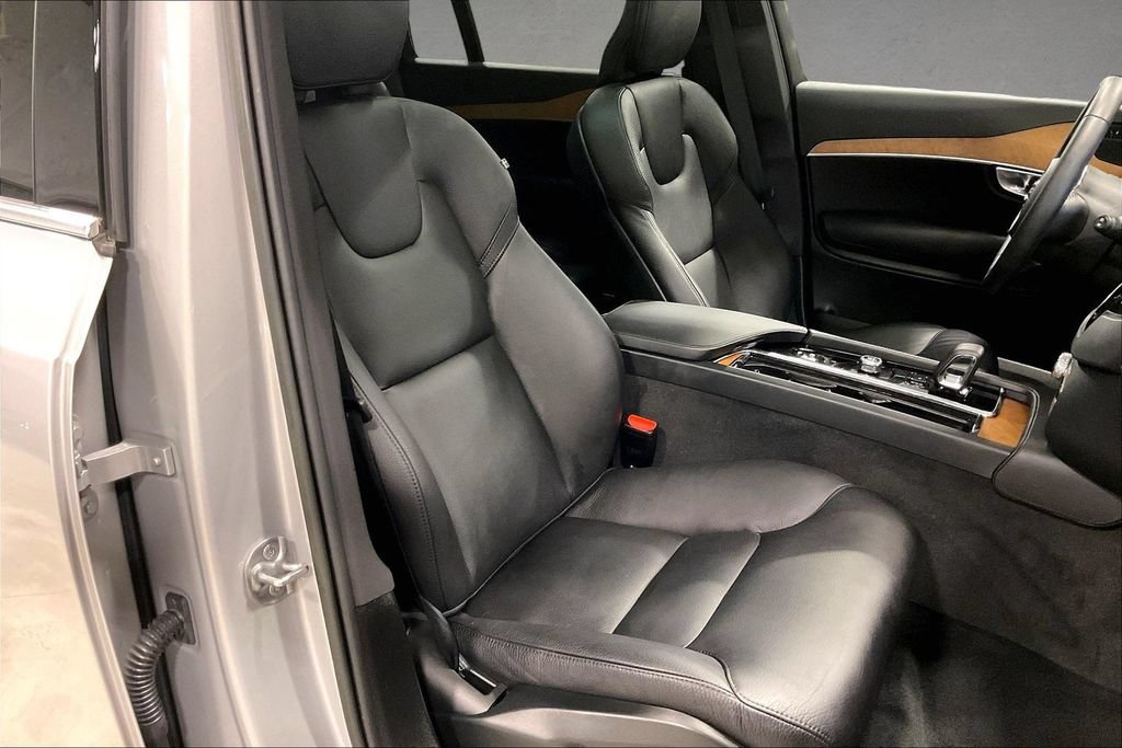 Certified 2023 Volvo XC90 B6 Plus w/ Protection Package Premier AWD/4WD image 30